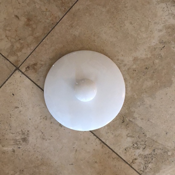 Vintage Soup Tureen - Picture 4 of 7